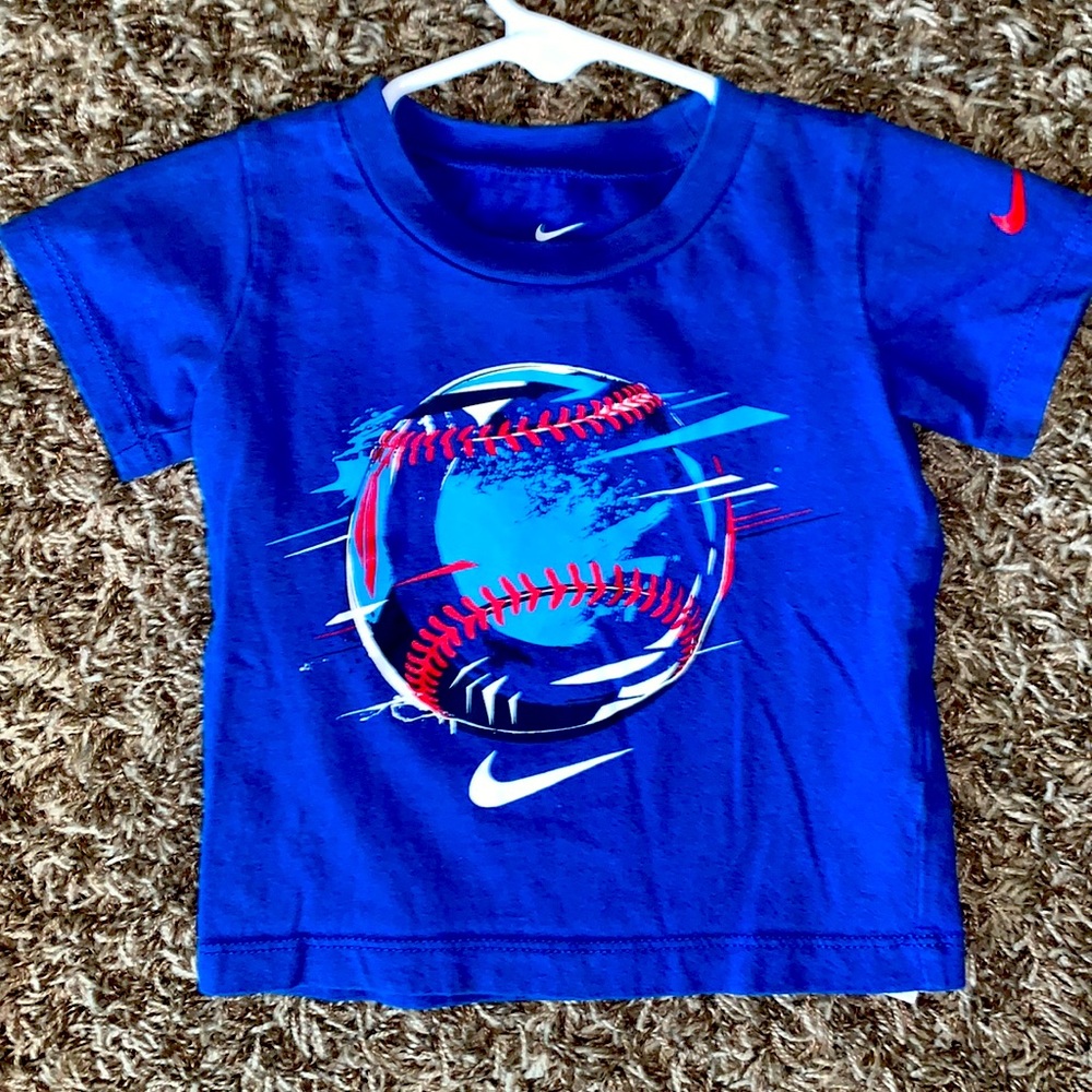 Nike tshirt